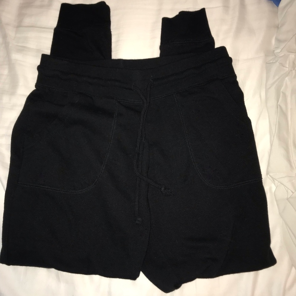 ✧black joggers✧